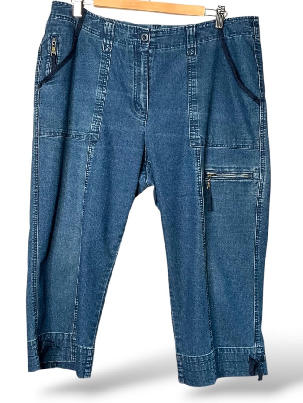 ALIA Cotton Blend Multi Pocket Capri Jeans w/ Contrast Navy Trim Detail Sz 14 - Picture 3 of 9